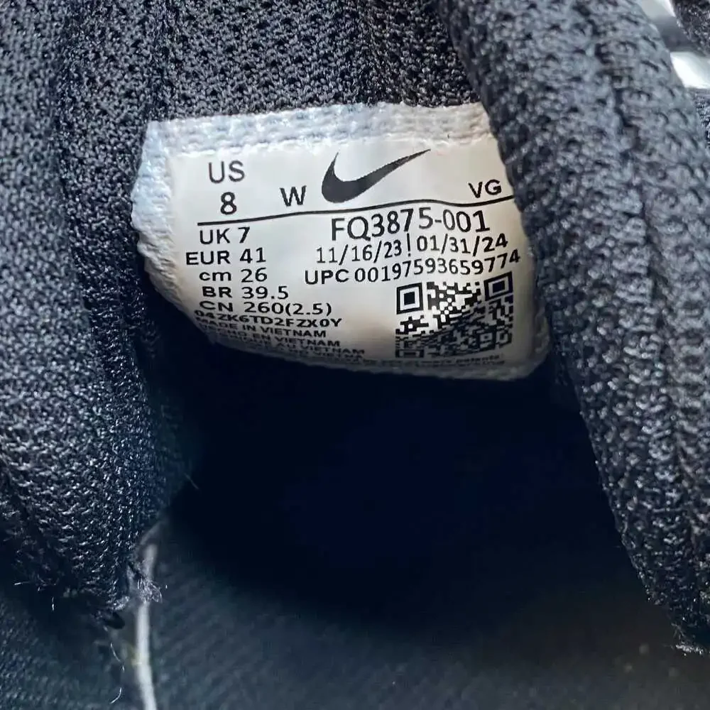 Nike this sneaker